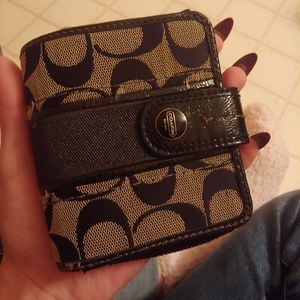 SOLD | Authentic coach wallet with classic pattern